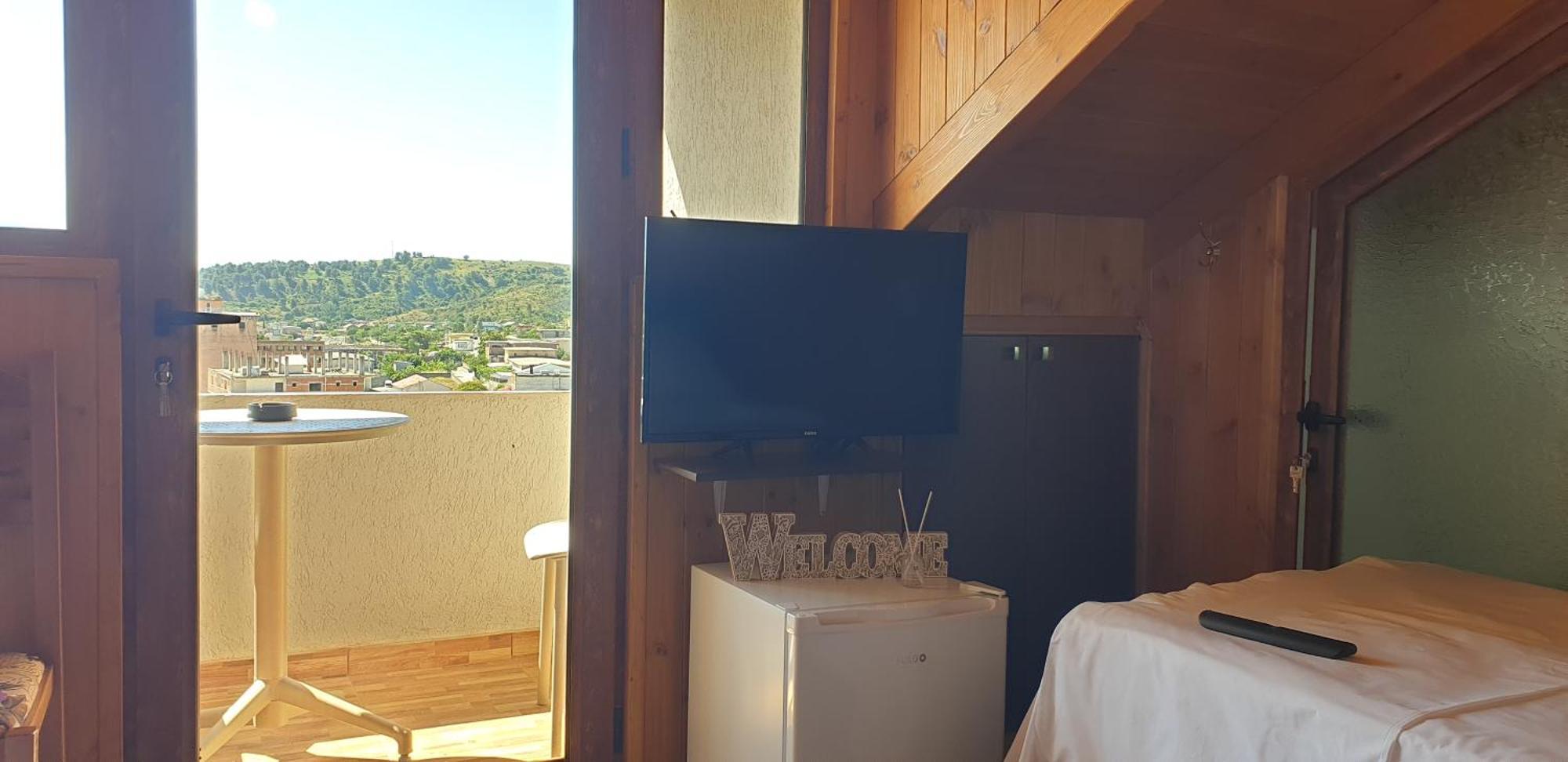 Shena Guest House Gjirokaster Bagian luar foto